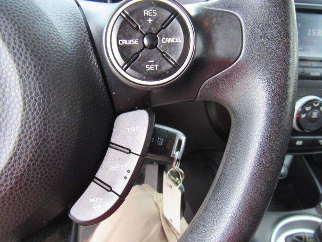 Used 2016 Kia Soul + FWD image 18