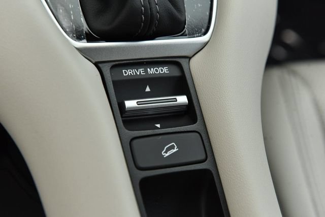 New 2027 Honda HR-V EX-L image 17