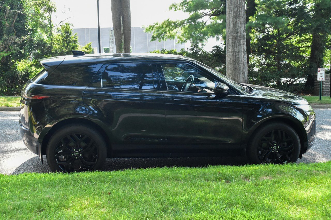 Used 2020 Land Rover Range Rover Evoque SE AWD/4WD image 8