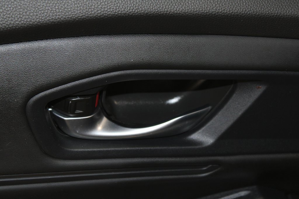 Used 2025 Honda Accord SE image 8