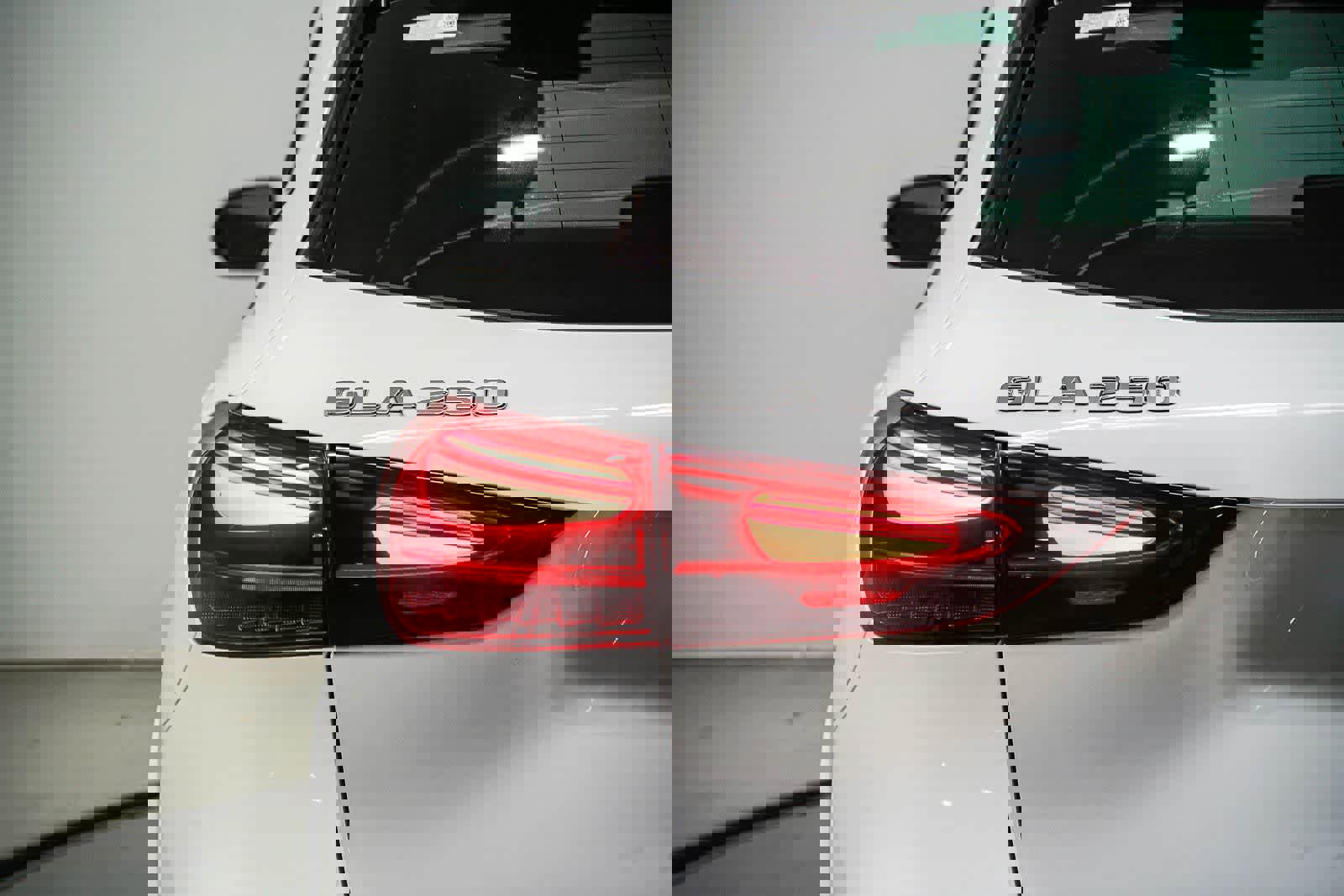 Used 2026 Mercedes-Benz GLA 250 image 9