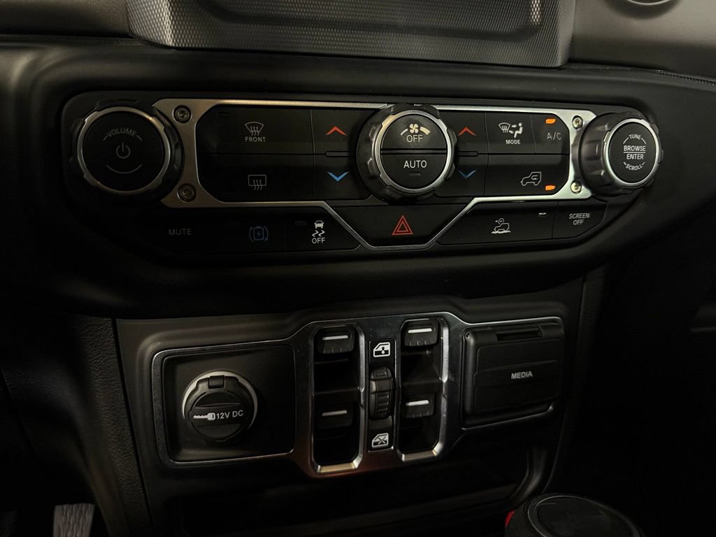 Used 2023 Jeep Wrangler Unlimited AWD/4WD image 16