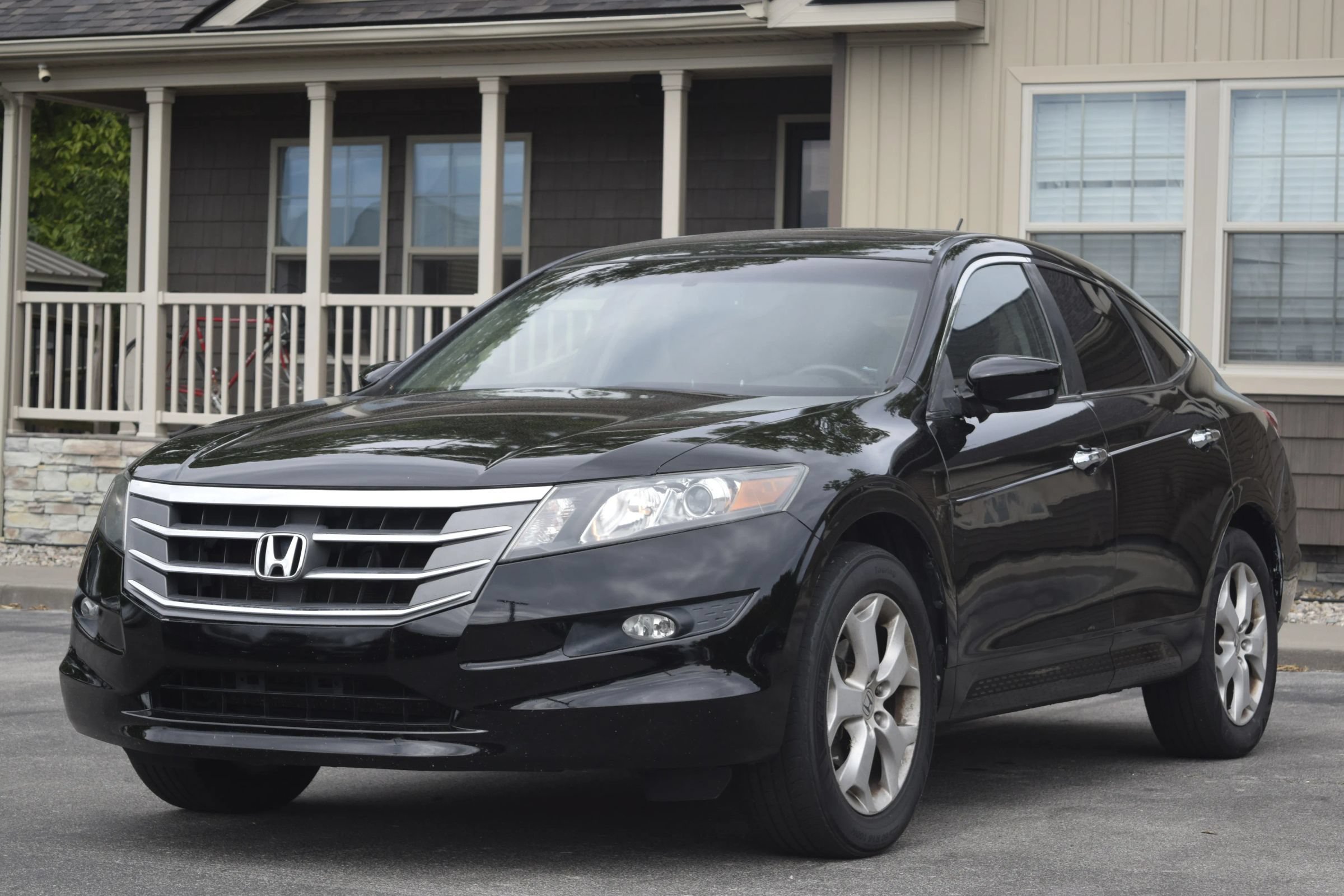 Used 2012 Honda Crosstour EX-L image 1