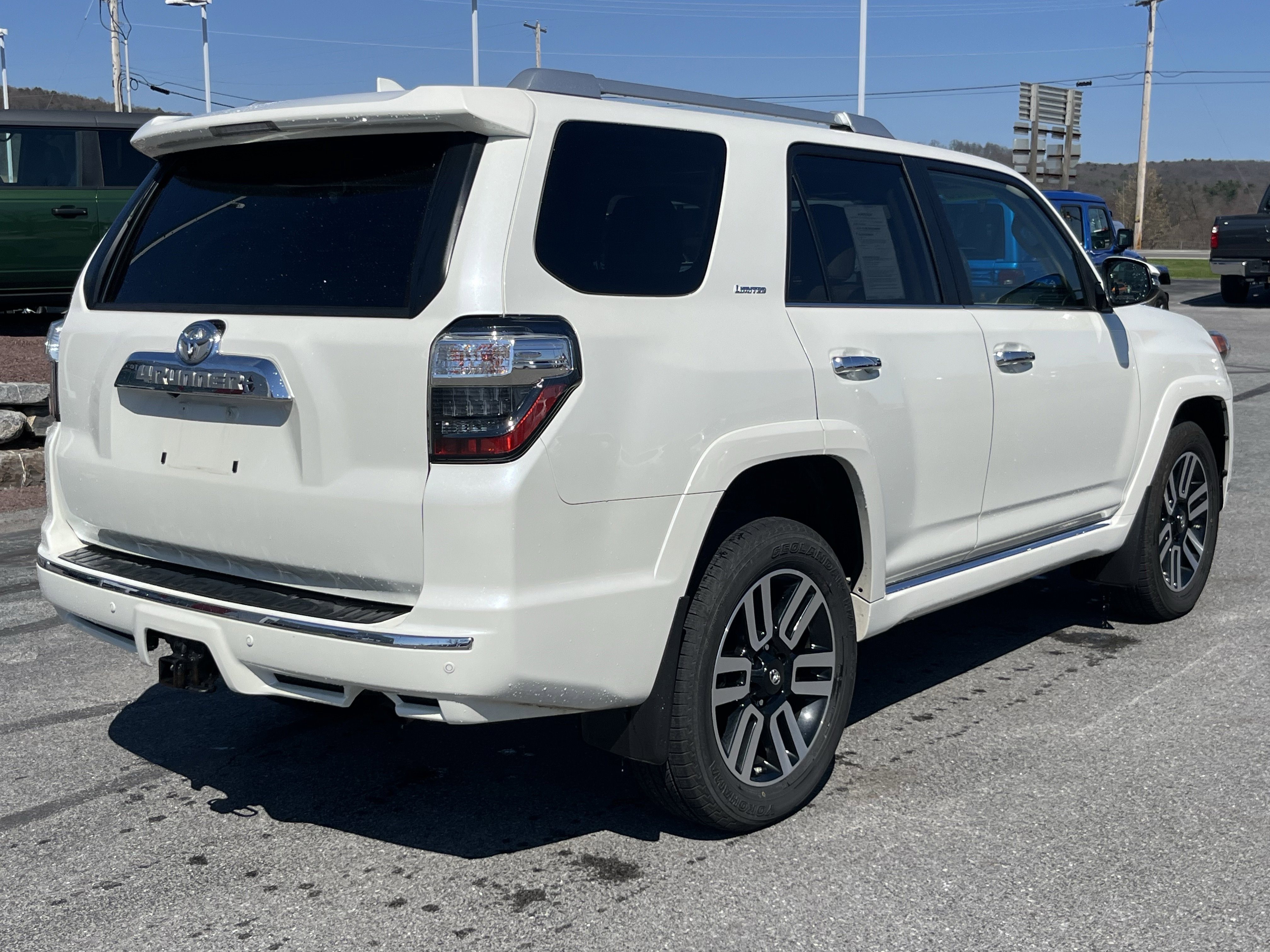 Used 2020 Toyota 4Runner Limited AWD/4WD image 3