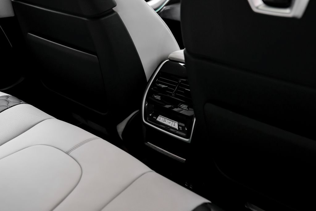 Used 2026 BMW X5 M Competition AWD/4WD image 52