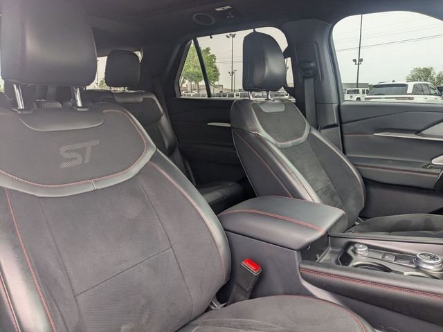 Used 2025 Ford Explorer ST image 43