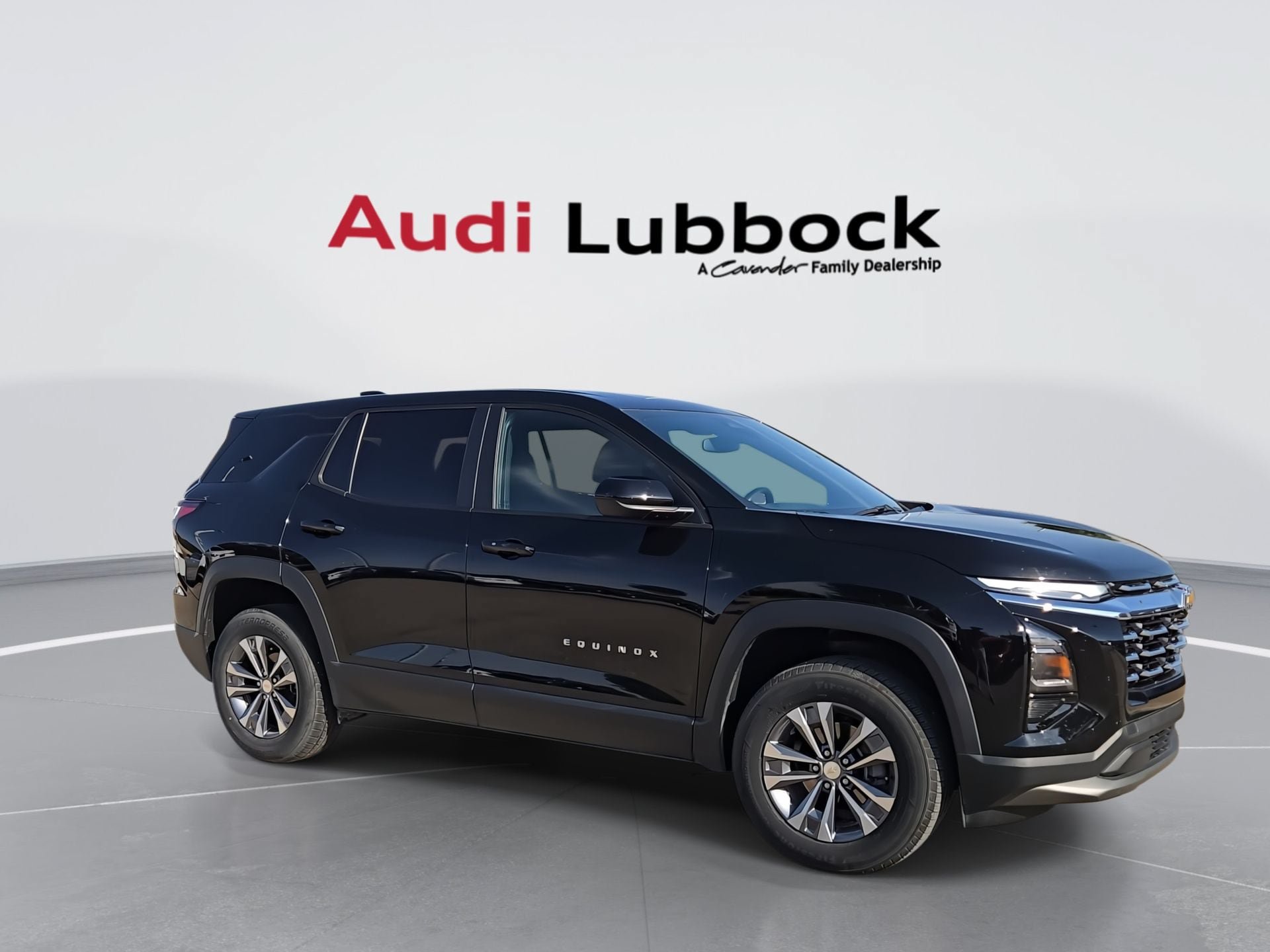Used 2026 Chevrolet Equinox LT w/ Convenience Package II FWD image 9