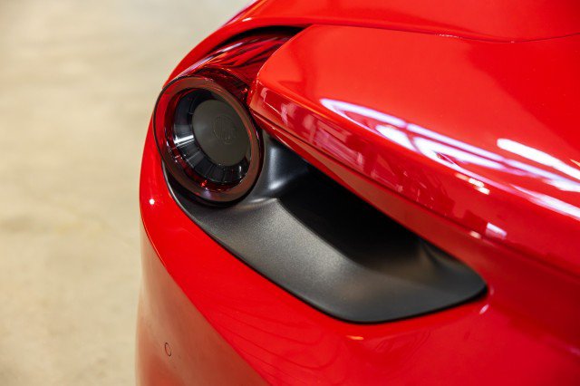 Used 2016 Ferrari 488 GTB RWD image 16