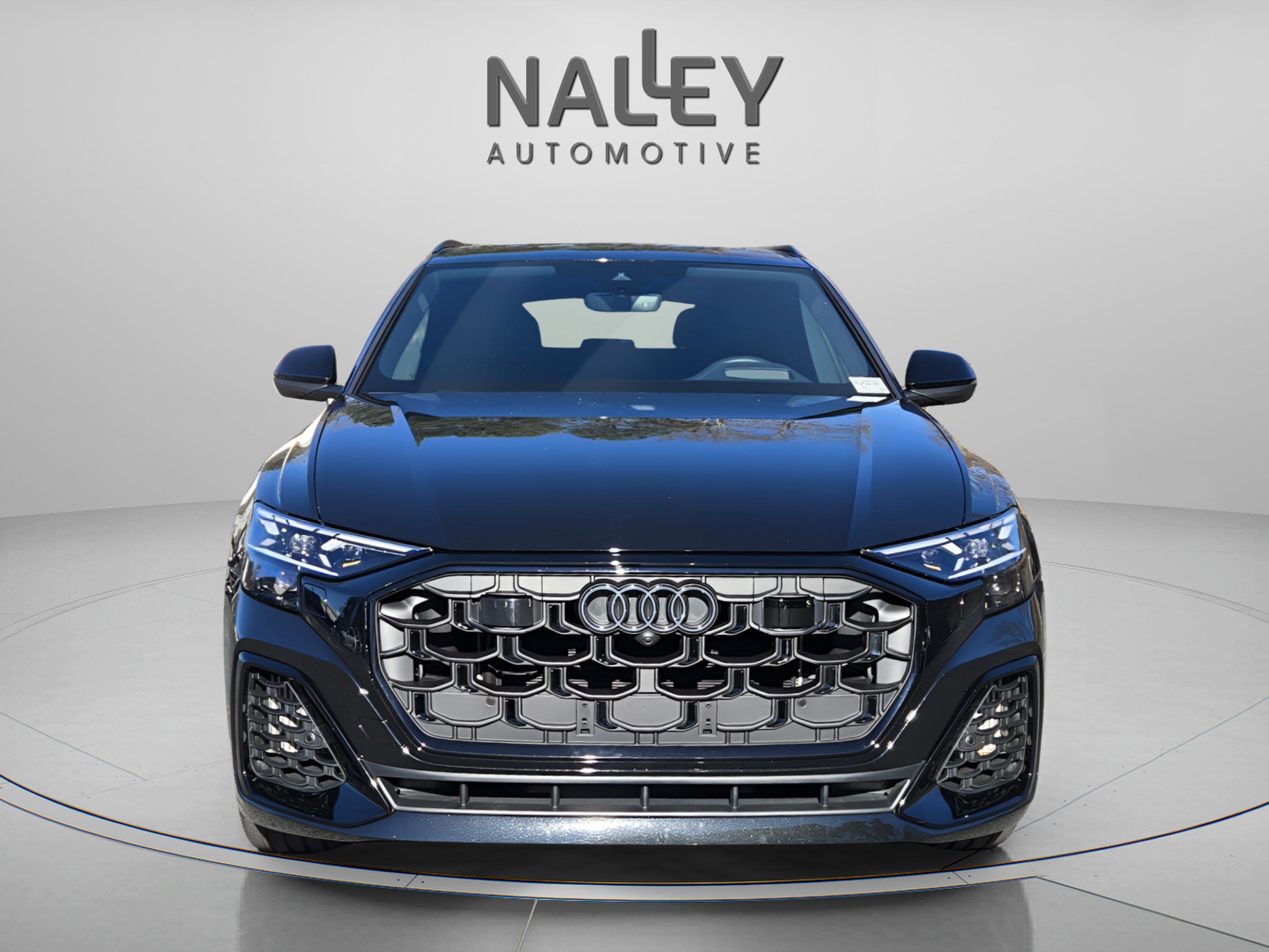 Used 2025 Audi Q8 Prestige w/ Prestige Package image 9