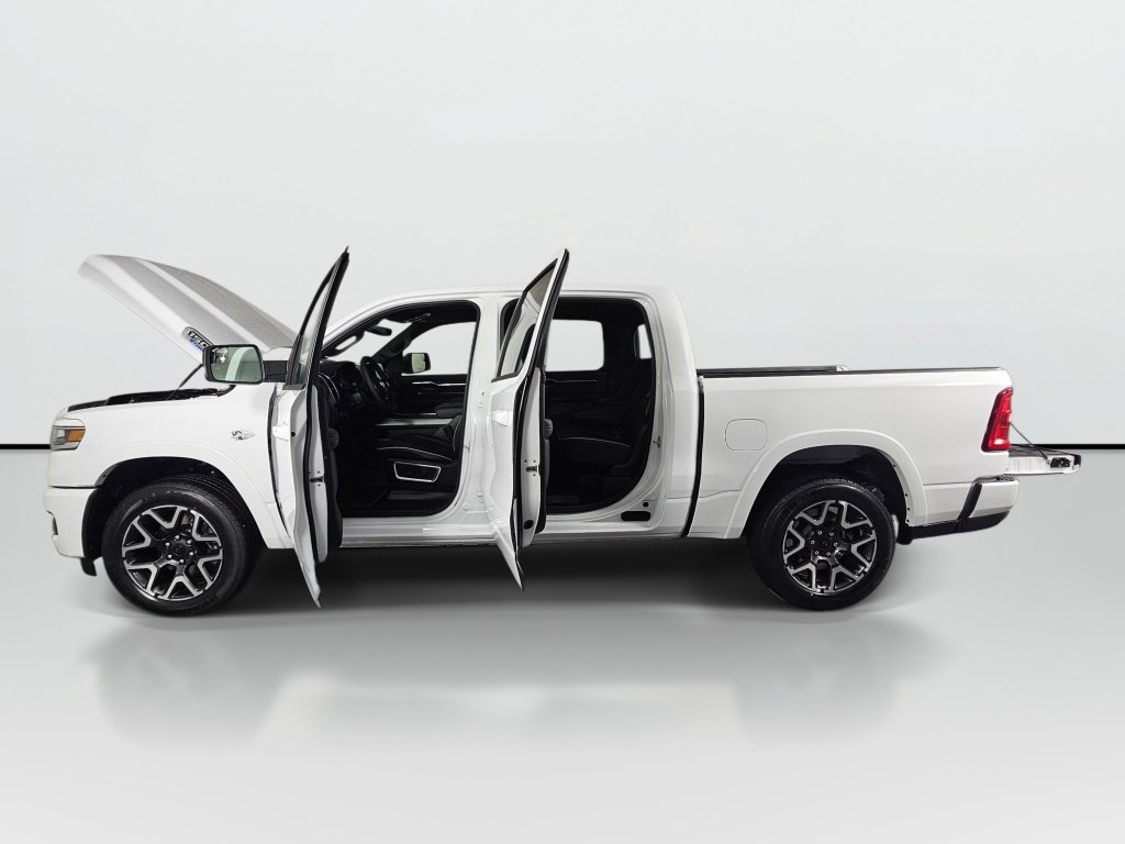 New 2026 RAM 1500 Laramie w/ Laramie Preferred Package AWD/4WD image 11