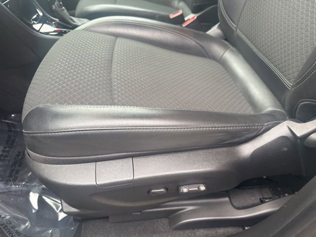 Used 2022 Buick Encore Preferred w/ Safety Package image 12