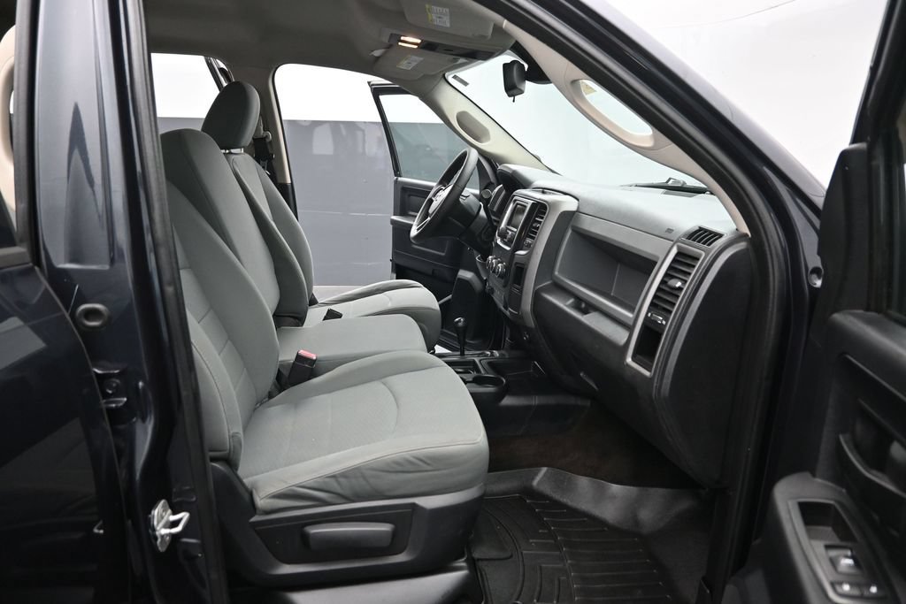 Used 2013 RAM 2500 Tradesman w/ Chrome Appearance Group AWD/4WD image 27