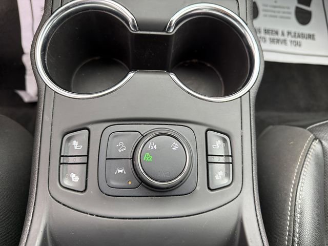 Used 2024 GMC Terrain SLT image 21