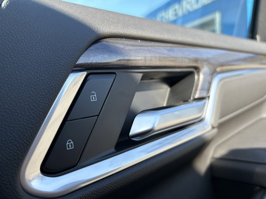 New 2026 Chevrolet Silverado 3500 LTZ w/ LTZ Convenience Package image 17