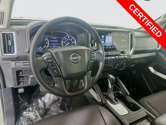 Certified 2025 Nissan Frontier SV RWD image 11
