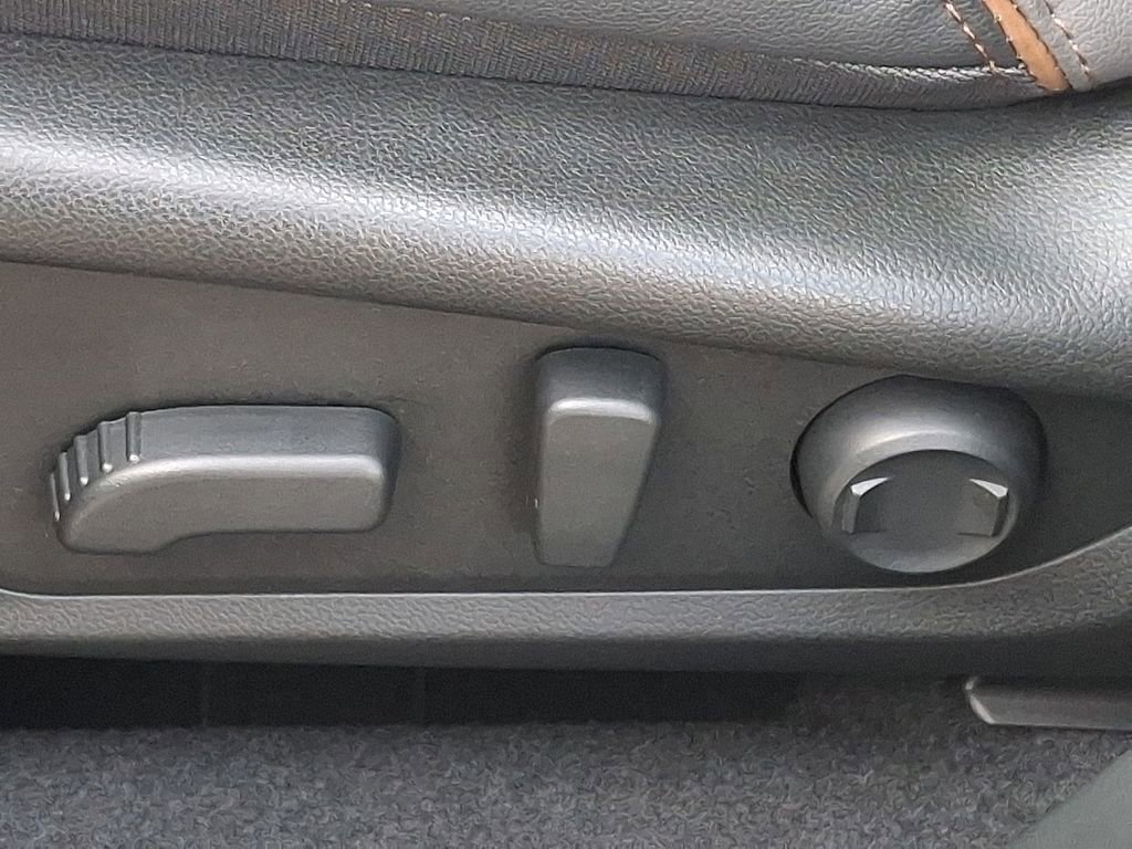 Used 2025 Subaru Forester Sport image 25