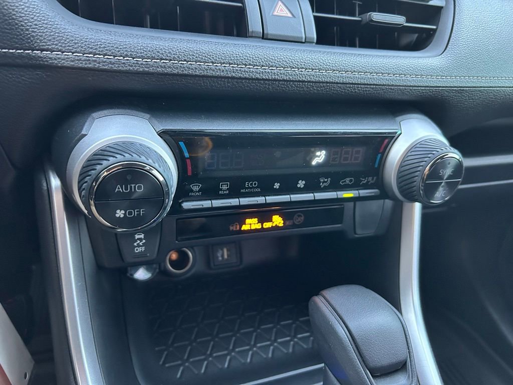 Certified 2024 Toyota RAV4 LE image 25