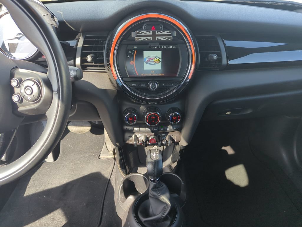Used 2019 MINI Cooper Convertible FWD image 19