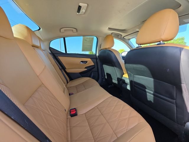 Used 2022 Nissan Sentra SV w/ SV Premium Package FWD image 27