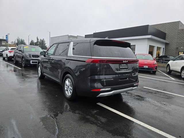 Certified 2022 Kia Carnival LX image 3