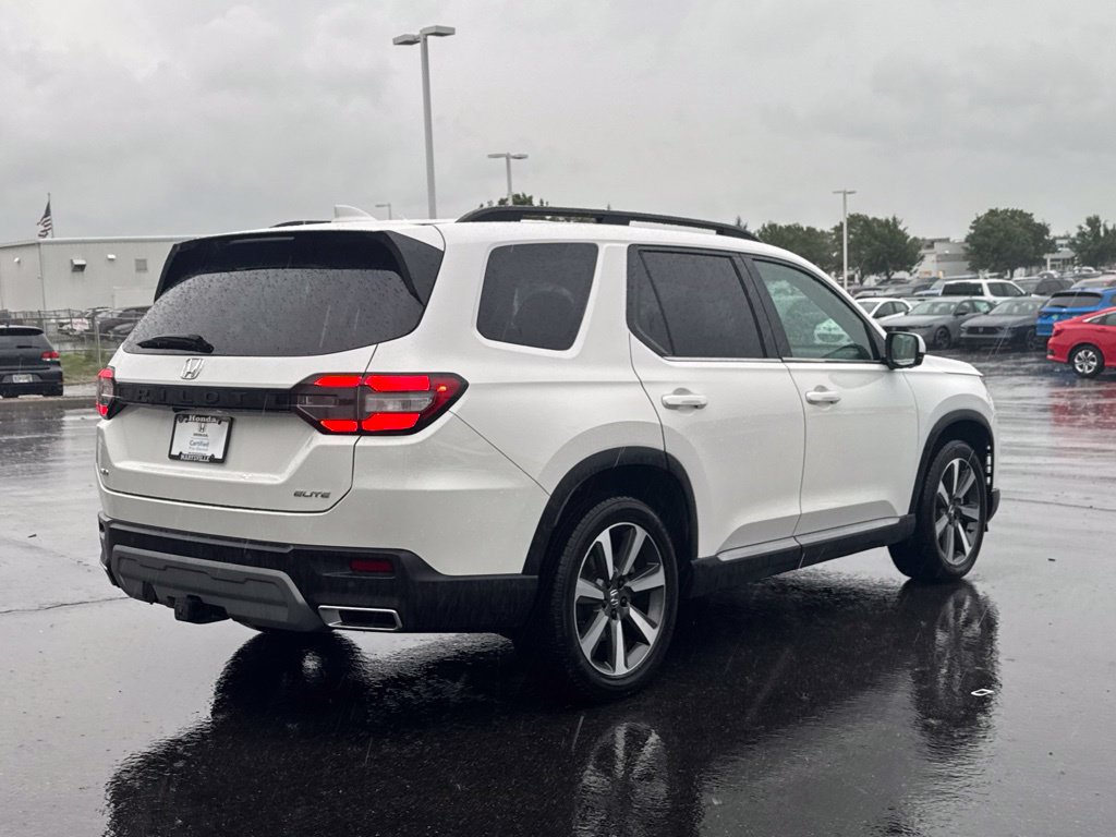 Certified 2025 Honda Pilot Elite image 7