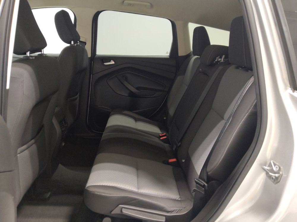 Used 2018 Ford Escape SE image 18