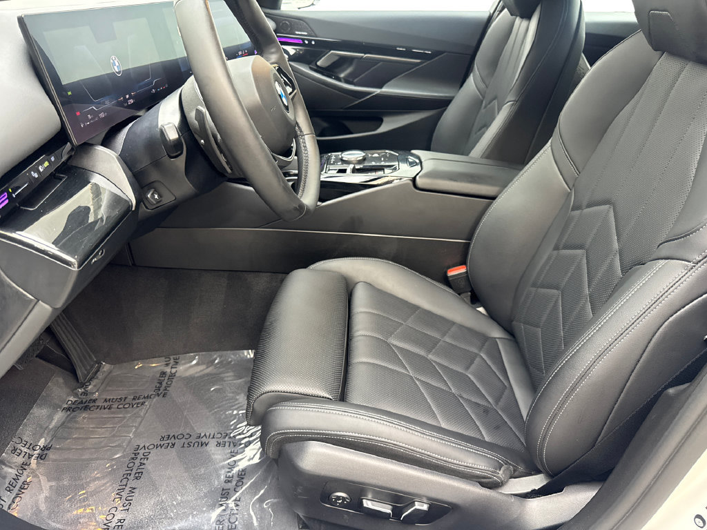 Used 2026 BMW 530i RWD image 28
