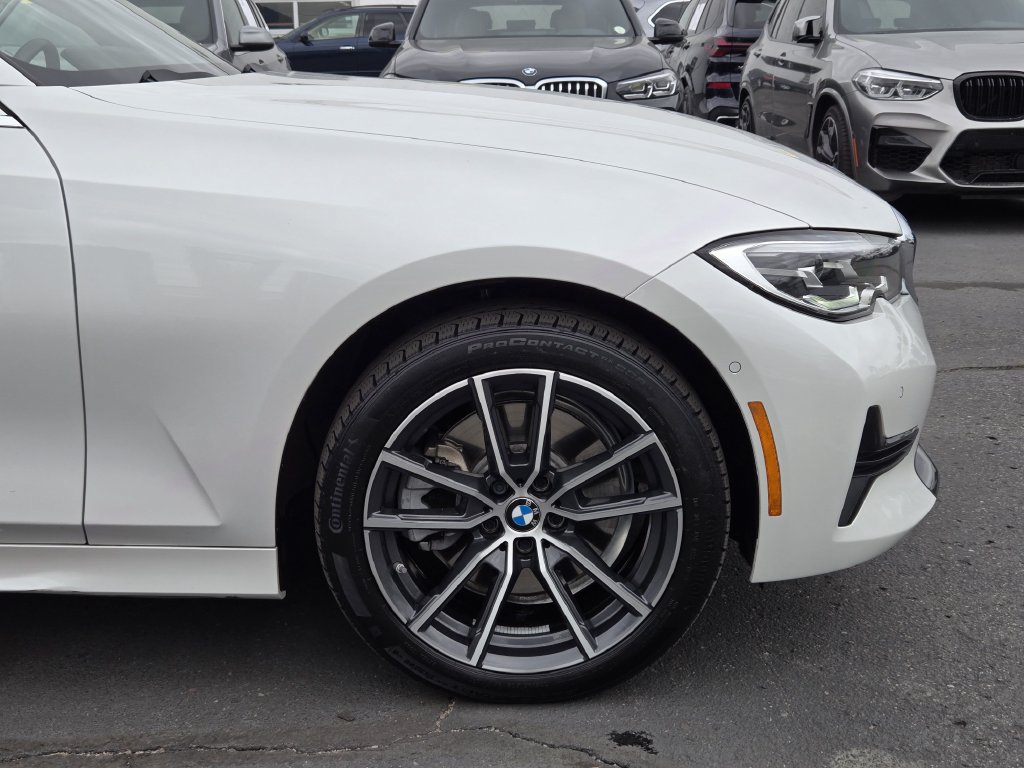 Used 2021 BMW 330e xDrive w/ Premium Package AWD/4WD image 9