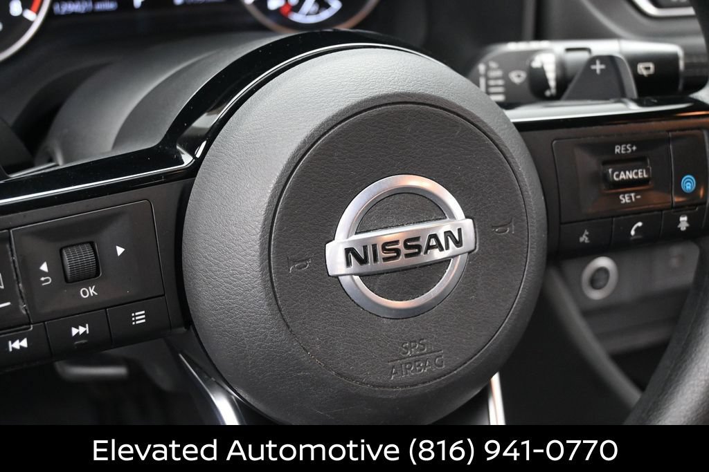 Used 2021 Nissan Rogue SV AWD/4WD image 12