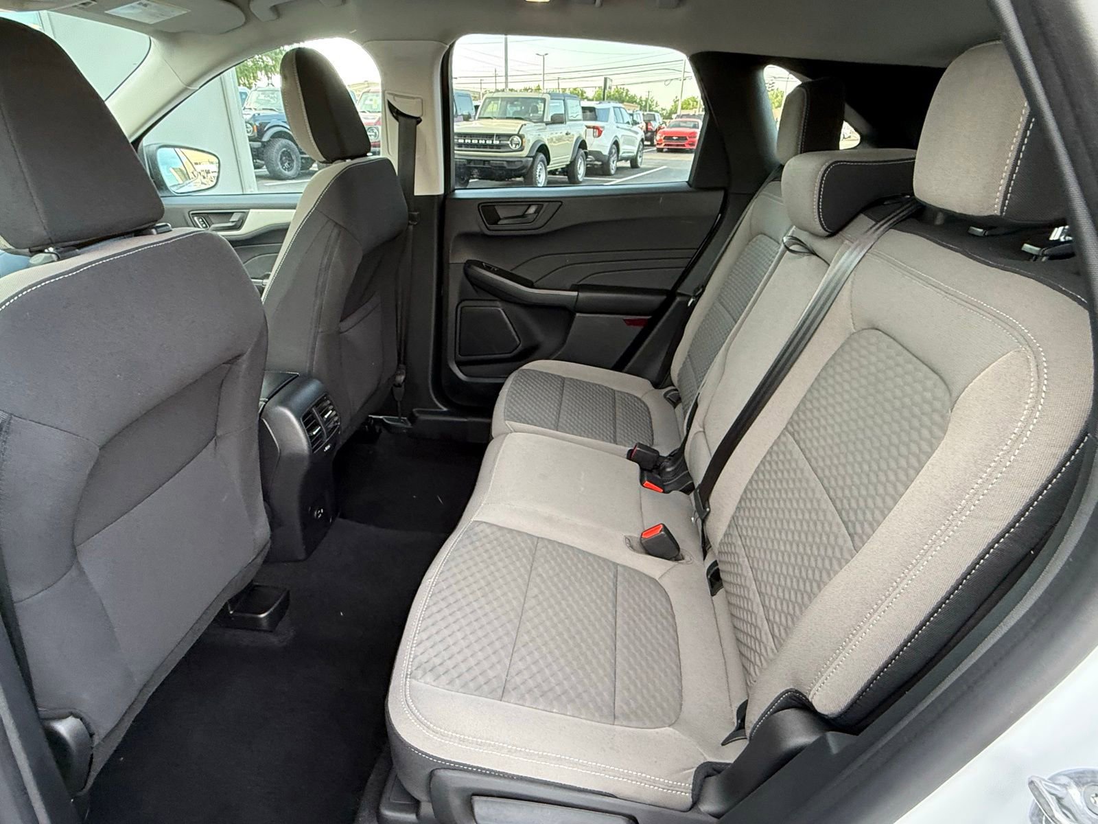 Used 2022 Ford Escape SE w/ Convenience Package FWD image 14