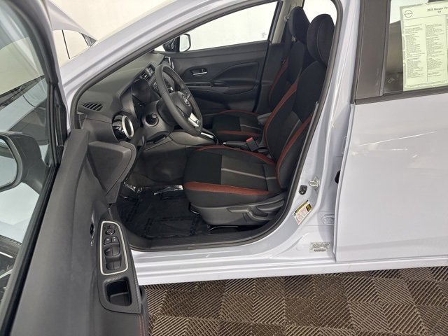 New 2025 Nissan Versa SR w/ Trunk Package image 22