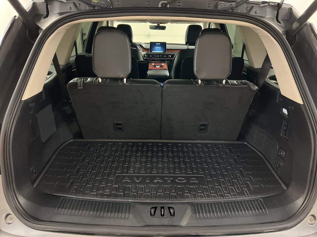 Used 2023 Lincoln Aviator Reserve w/ Equipment Group 201A image 37