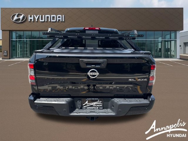 Used 2024 Nissan Frontier SL w/ Technology Package AWD/4WD image 4