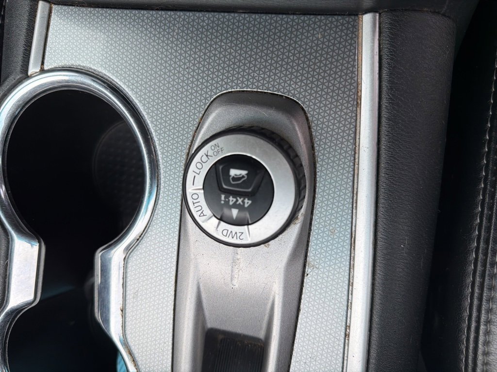 Used 2017 Nissan Pathfinder SL image 20