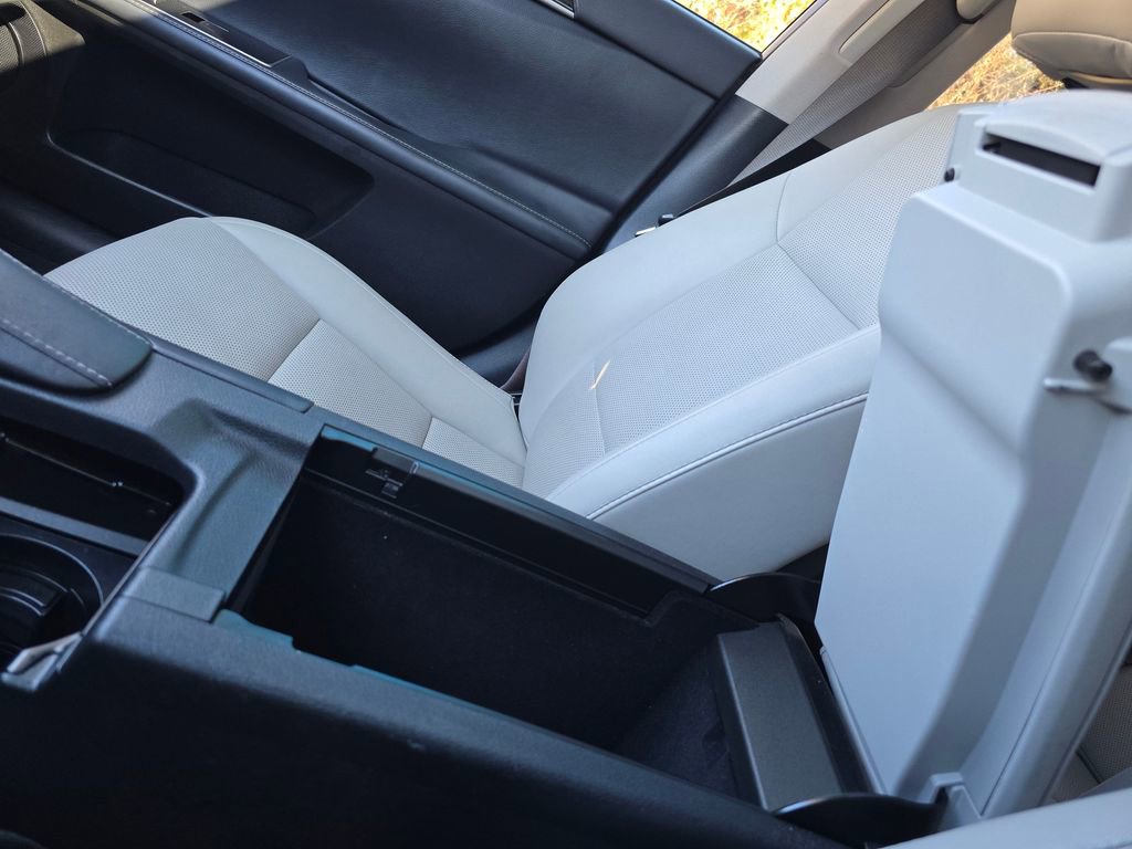 Used 2016 Lexus ES 300h image 45