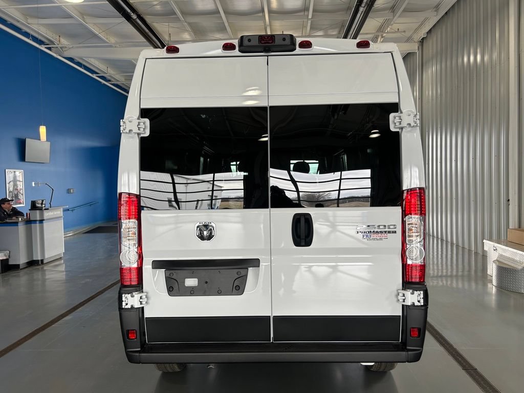 New 2025 RAM ProMaster 2500 w/ Convenience Group FWD image 5
