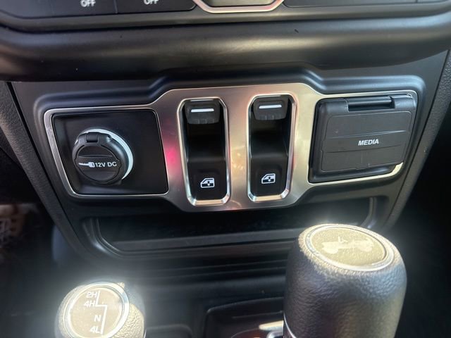 Used 2021 Jeep Wrangler Sport AWD/4WD image 20