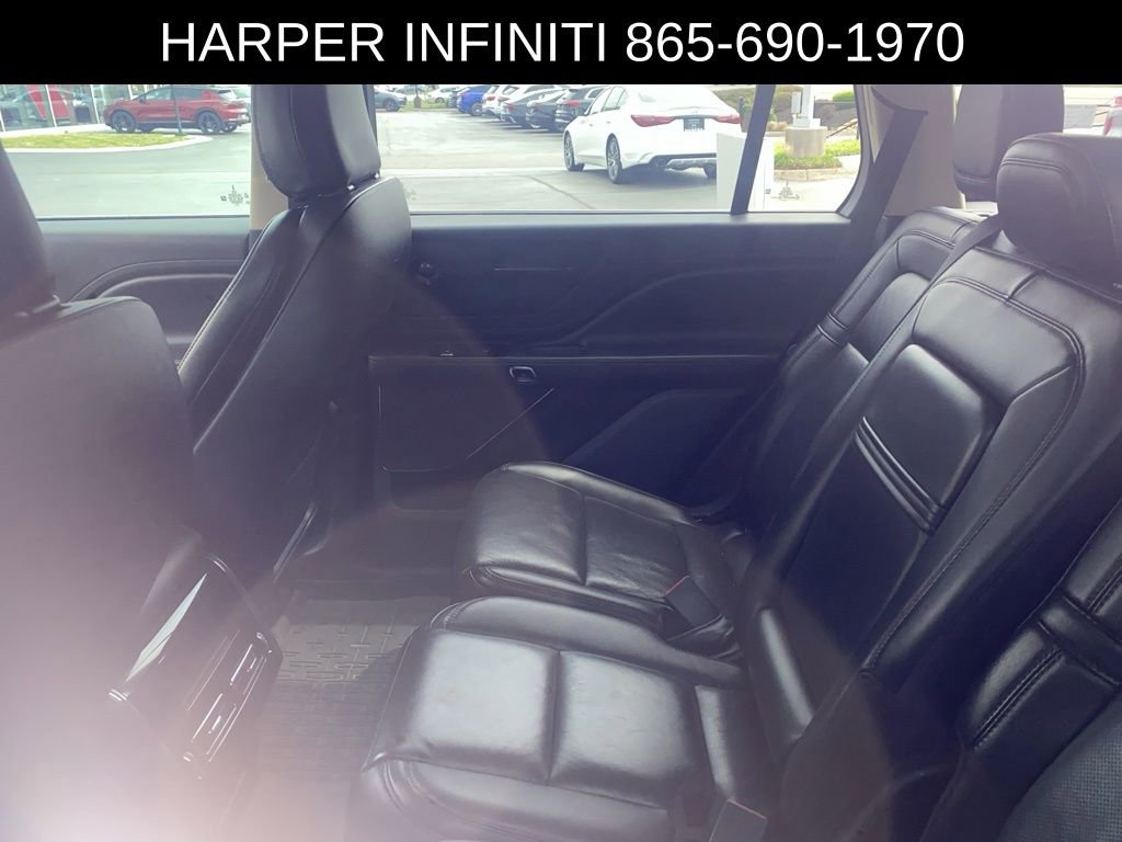 Used 2022 Lincoln Aviator Reserve w/ Equipment Group 201A image 5