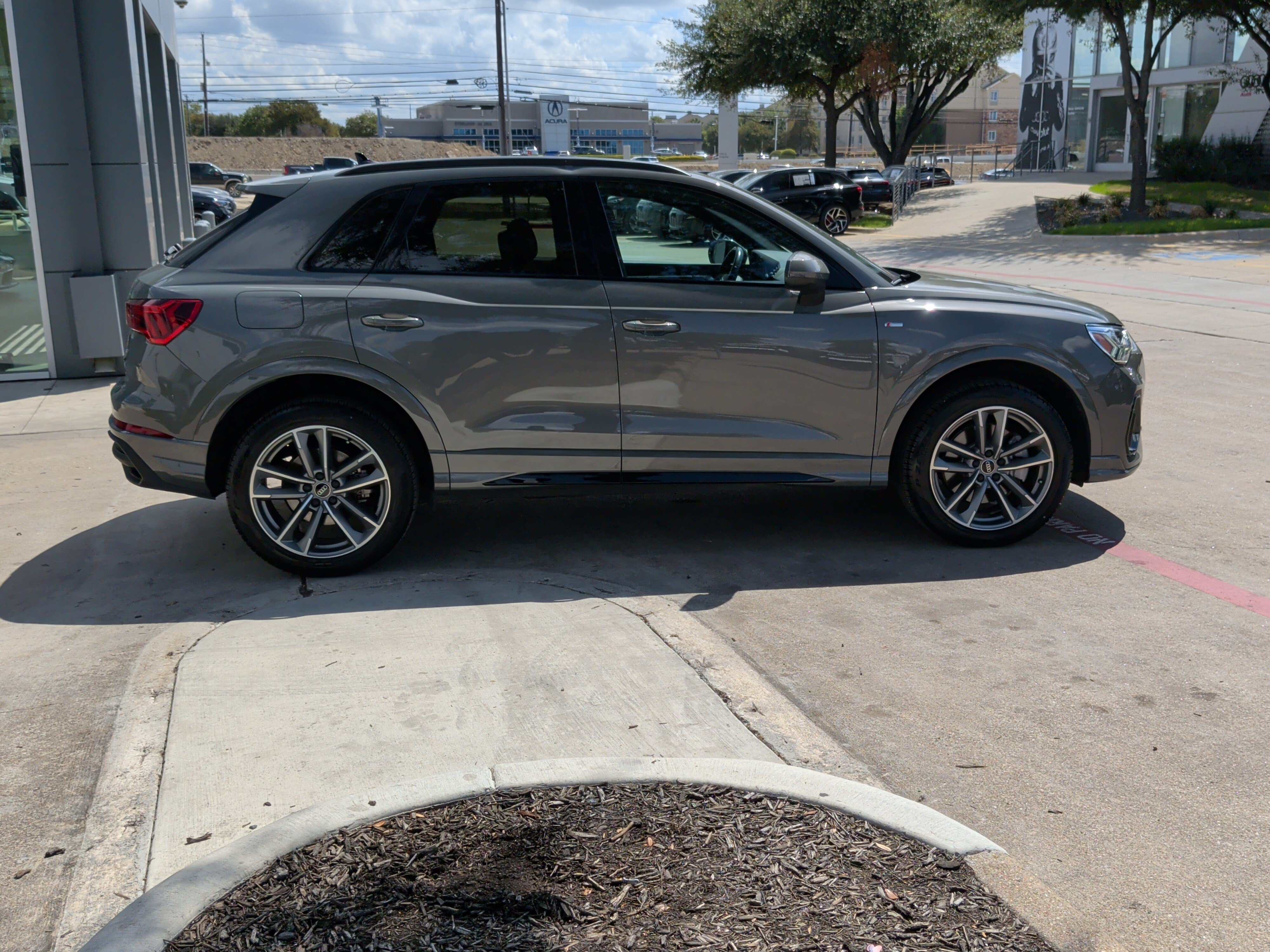 Certified 2024 Audi Q3 2.0T Premium AWD/4WD image 11