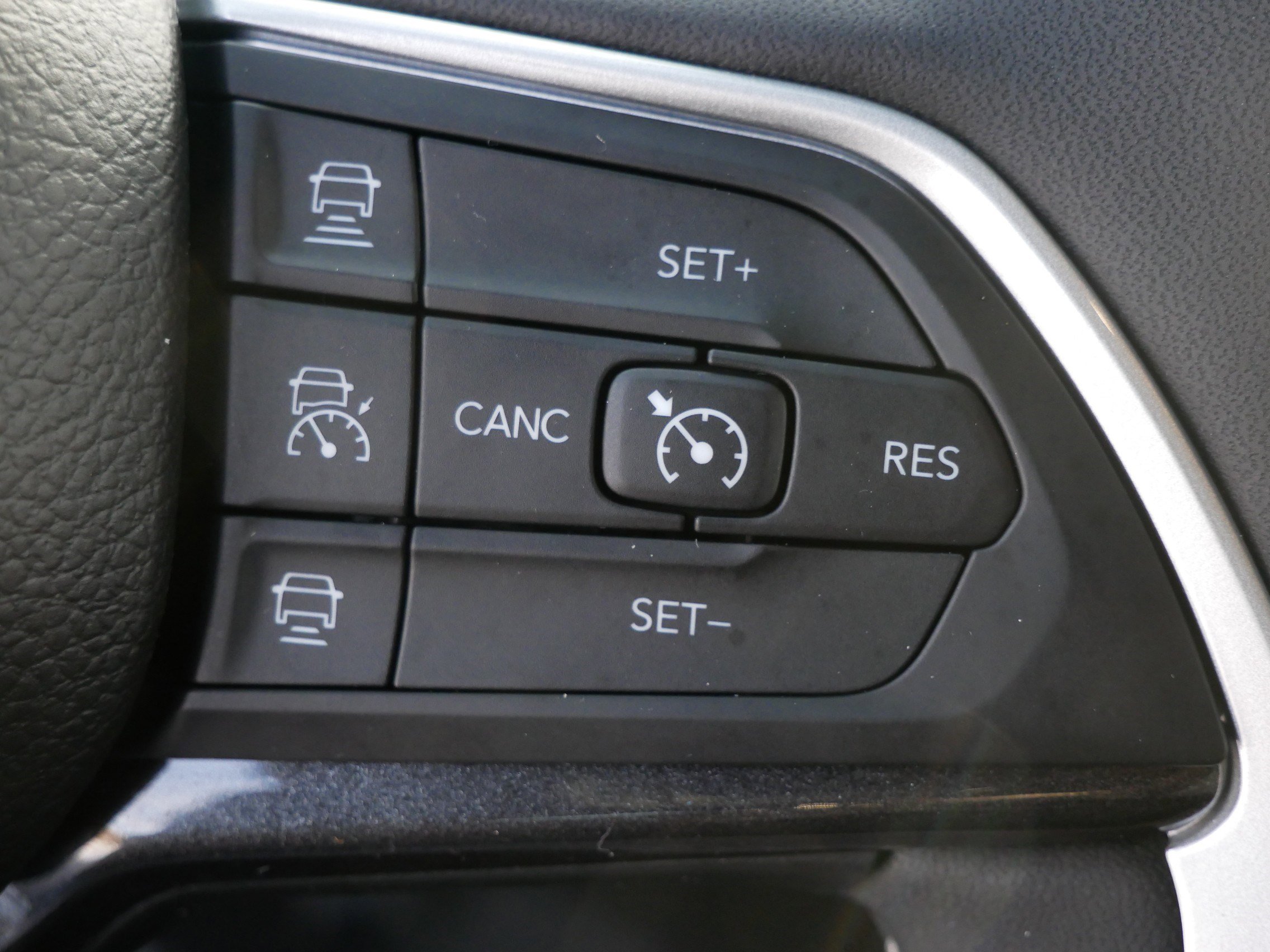 Used 2023 Jeep Grand Cherokee Altitude image 28