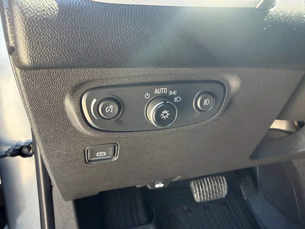 Used 2021 GMC Terrain SLT FWD image 15