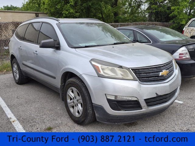 Used 2015 Chevrolet Traverse LS image 1