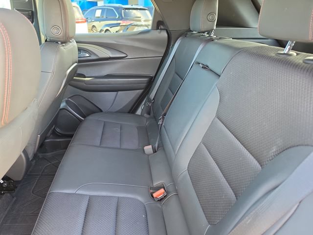 Used 2023 Chevrolet TrailBlazer RS w/ Sun and Liftgate Package FWD image 13