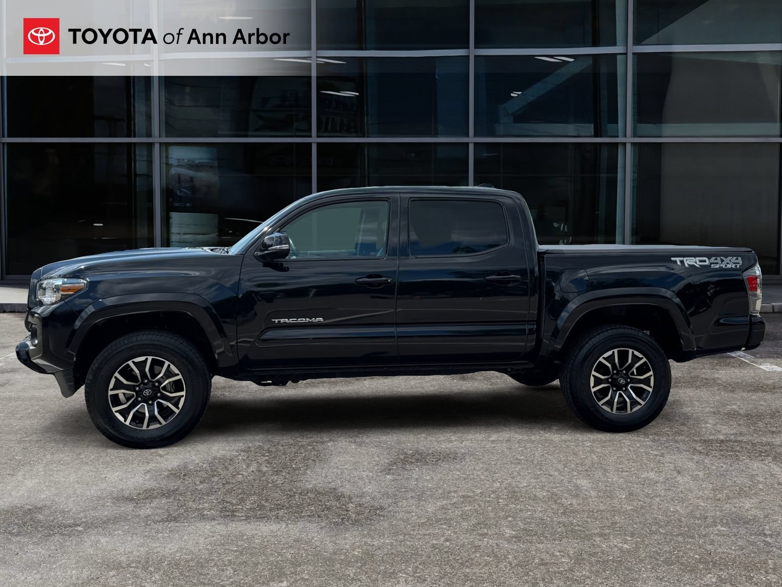 Used 2021 Toyota Tacoma TRD Sport AWD/4WD image 8