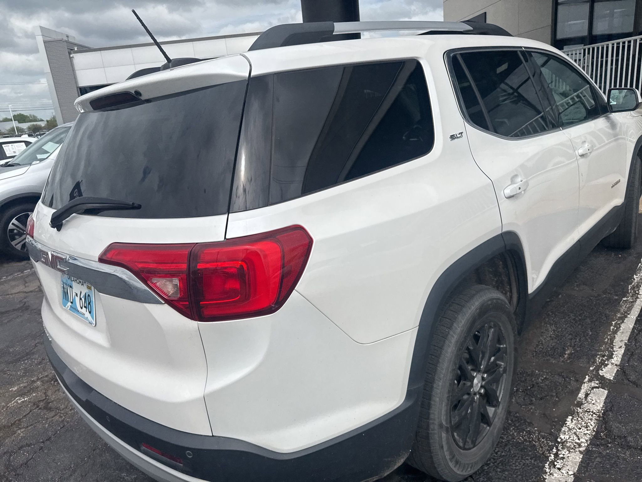 Used 2018 GMC Acadia SLT image 5