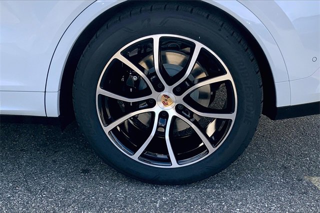 New 2026 Porsche Cayenne E-Hybrid image 17