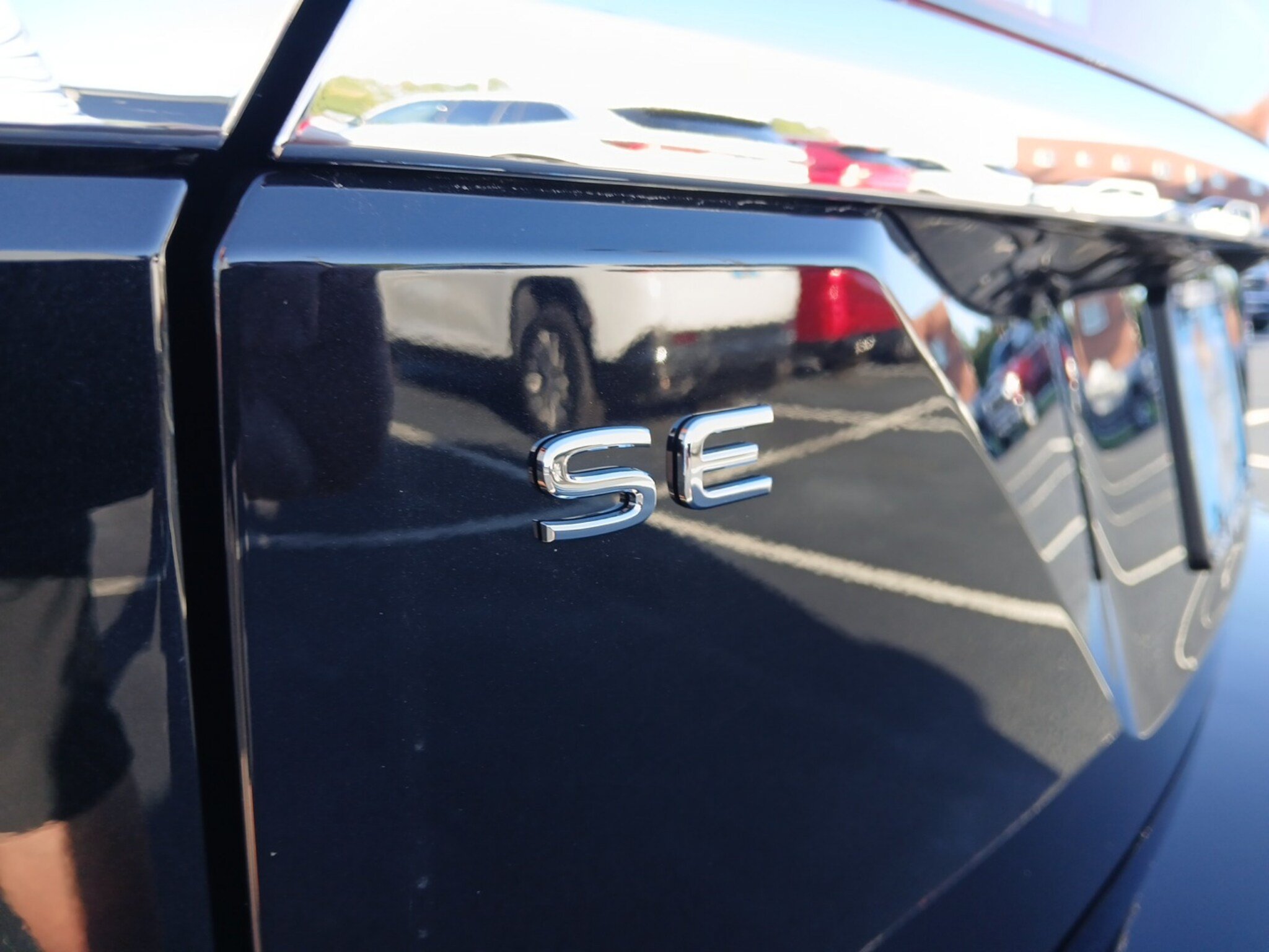 Used 2025 Volkswagen Atlas SE FWD image 36