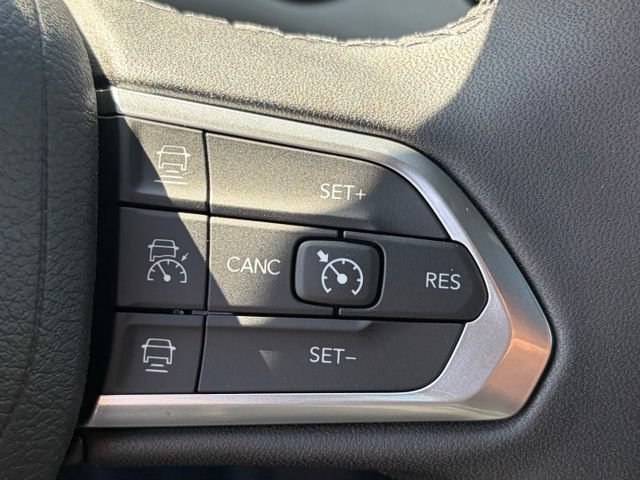 New 2026 Jeep Compass Limited AWD/4WD image 17