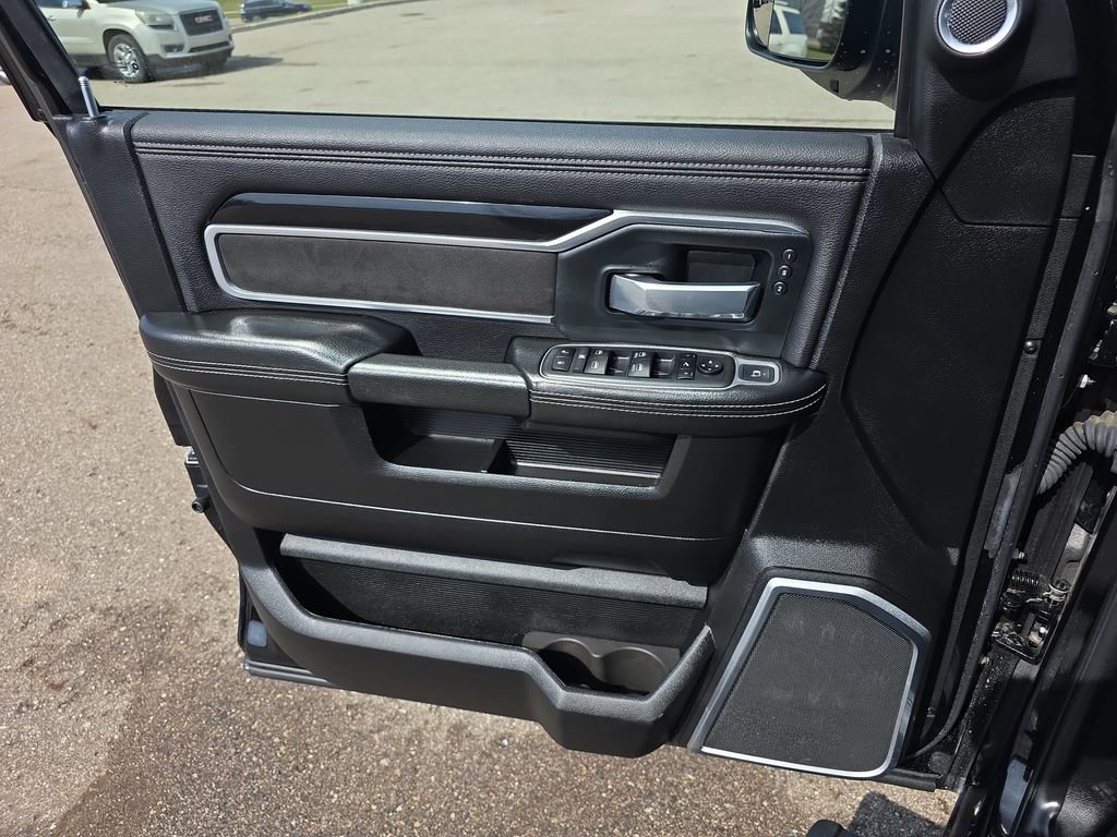 Used 2020 RAM 3500 Laramie image 26