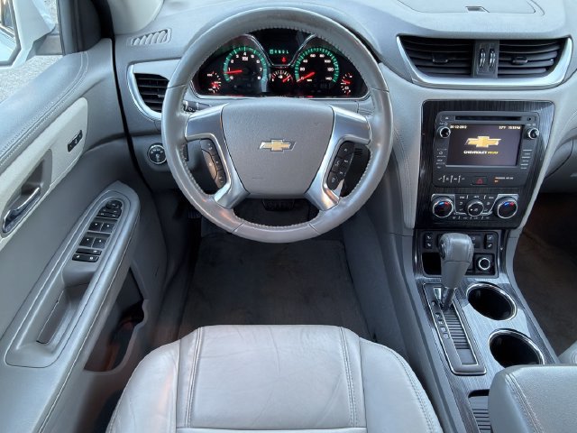 Used 2017 Chevrolet Traverse LT FWD image 12